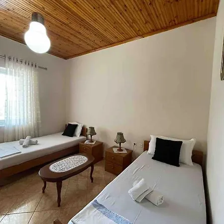 Villa Bufi Gjirokastër